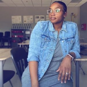 Meet your Posher, Loriell